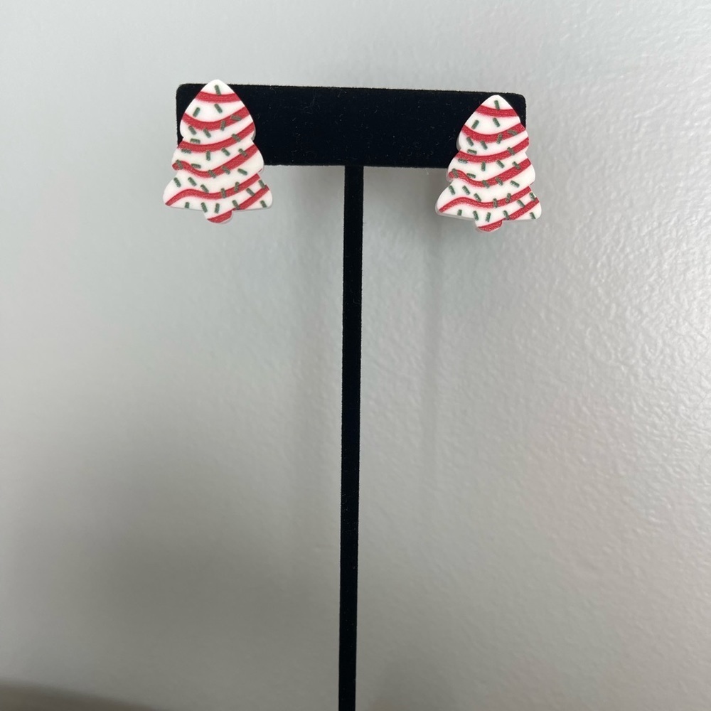 Little Debbie tree earrings • NWT